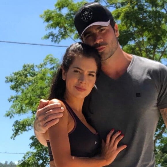 Adriana Sant'Anna é casada com o ex-BBB Rodrigão, com quem tem dois filhos