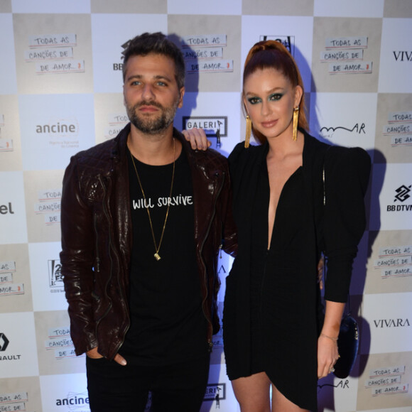 Marina Ruy Barbosa e Bruno Gagliasso estrelam campanha de marca de automóvel e também são protagonistas da nova novela da Globo, 'O Sétimo Guardião'