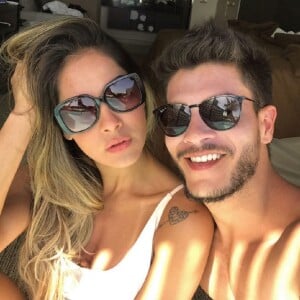 Mayra Cardi é mãe de Sophia, fruto do casamento com Arthur Aguiar