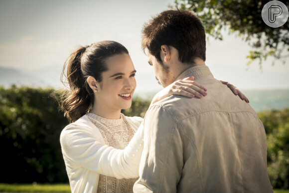 Na novela 'O Tempo Não Para', Samuca (Nicolas Prattes) e Marocas (Juliana Paiva) ficarão noivos, no capítulo que está previsto para ir ao ar a partir do dia 17 de novembro