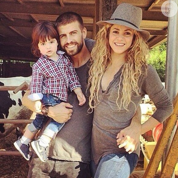 Shakira vai dar um irmãozinho para Milan, seu filho com o jogador do Barcelona Gerard Piqué