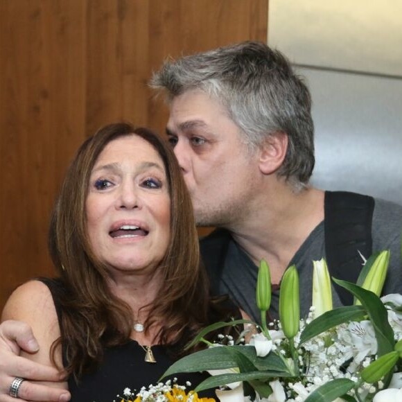 Fabio Assunção tietou Susana Vieira após a pré-estreia da peça 'Dogville'