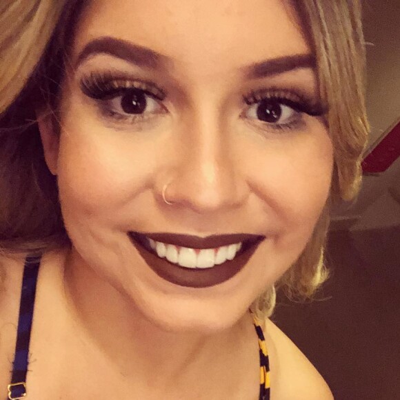 Marília Mendonça faz brincadeira no Twitter sobre compras de comida para sua dieta, em 3 de novembro de 2018