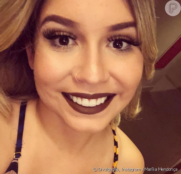 Marília Mendonça faz brincadeira no Twitter sobre compras de comida para sua dieta, em 3 de novembro de 2018