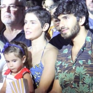 Deborah Secco, Hugo Moura e Maria Flor foram ao circo na noite deste sábado, 3 de novembro de 2018