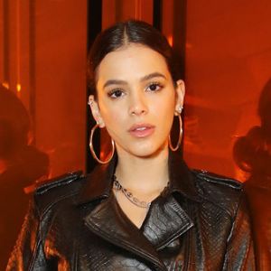 Bruna Marquezine arrasou em look de R$ 12.400 em passagem pelos Estados Unidos