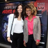 Helena Ranaldi e Sheron Menezzes vão ao teatro, no Rio de Janeiro