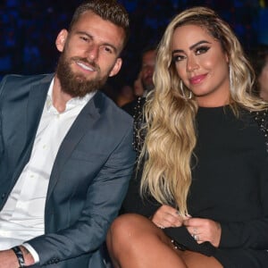 Rafaella Santos e o jogador Lucas Lima foram fotografados aos beijos em 2016