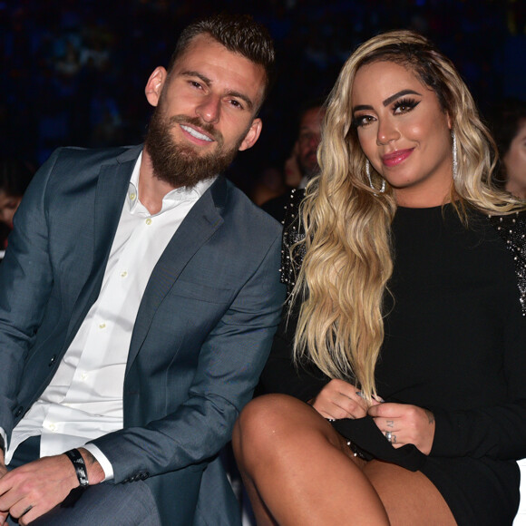 Rafaella Santos não comentou sobre a relação com o jogador Lucas Lima na passagem pelo evento beneficente