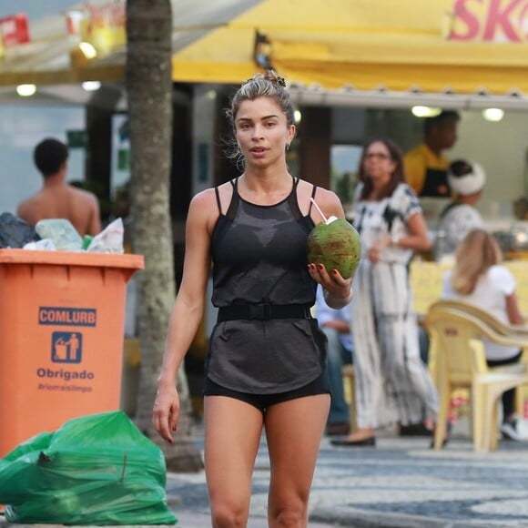 Grazi Massafera é adepta de atividades físicas para manter a boa forma