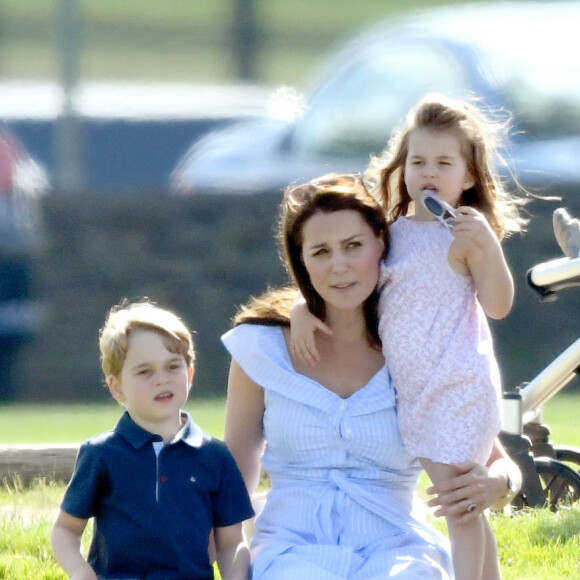 Kate Middleton contou que os filhos estão animados com o clima natalino