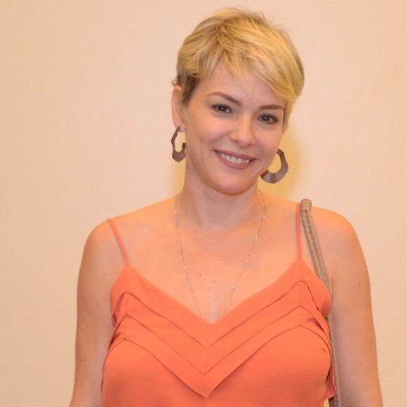 Regiane Alves conferiu o show de Fábio Jr. no Vivo Rio, na zona sul do Rio, neste sábado, 15 de dezembro de 2018