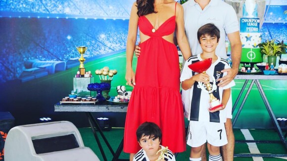 Juliana Paes festeja aniversário do filho Pedro com tema esportivo: 'Meu anjo'