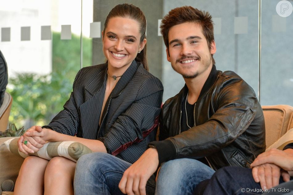 Juliana Paiva confirma namoro com Nicolas Prattes e entrega 1º beijo do ...