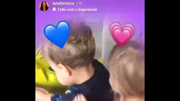 Thais Fersoza contou em vídeo no Instagram como a filha reagiu ao ganhar a bicicleta