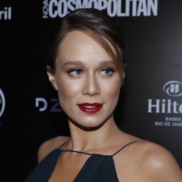 Mariana Ximenes é muito apegada à família