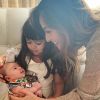 Sabrina Sato compartilhou momento de interação da filha, Zoe, com a prima, Manuela: 'Amor puro'
