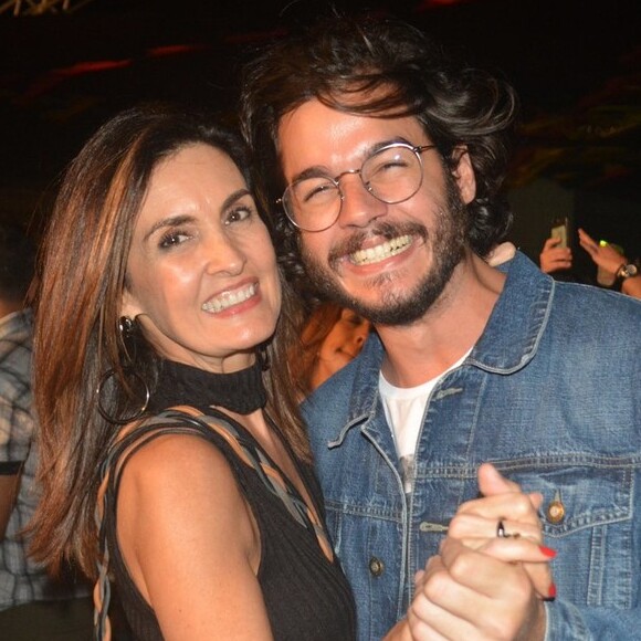 'Não penso nisso. Não é um issue. Não nos vemos com essa diferença de 25 anos, nem nossas famílias', afirmou Fátima Bernardes sobre o namoro com Túlio Gadêlha