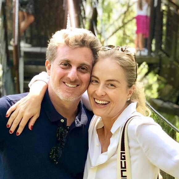 Angélica destacou relação duradoura com Luciano Huck: 'Senso de família'