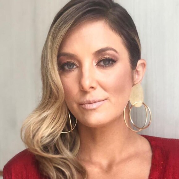 Ticiane Pinheiro refez exame de gravidez: 'Nem eu desconfiei, porque tinha dado negativo o meu exame'