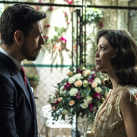 'Espelho da Vida': Júlia decide ficar noiva de Gustavo após Danilo levar surra