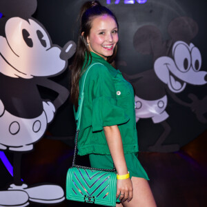 Larissa Manoela e mais famosas prestigiam exposição Mickey 90 anos no Shopping JK Iguatemi, em São Paulo, na noite desta quinta-feira, 17 de janeiro de 2018