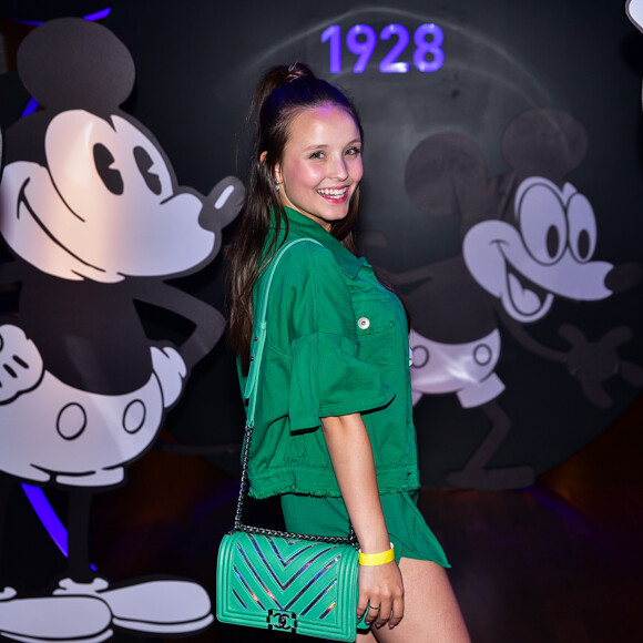 Larissa Manoela e mais famosas prestigiam exposição Mickey 90 anos no Shopping JK Iguatemi, em São Paulo, na noite desta quinta-feira, 17 de janeiro de 2018