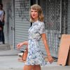 Taylor Swift gosta de vestidos com referências dos anos 40 e 50