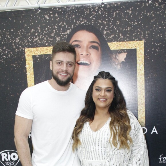 Preta Gil comemorou o anoversário do marido, Rodrigo Godoy, com festa