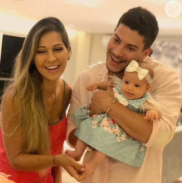 Mayra Cardi e Arthur Aguiar são pais da pequena Sophia, de 3 meses