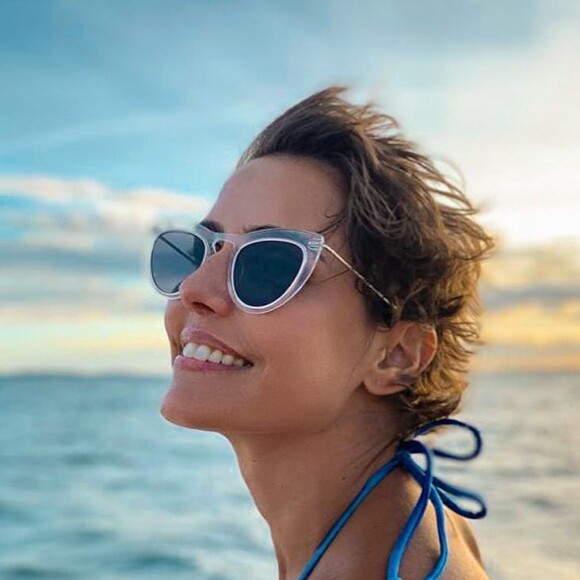 Deborah Secco curtiu dias de férias na Bahia
