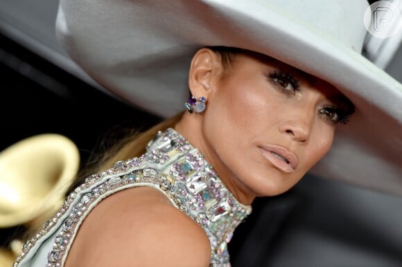 O chapéu foi destaque no look de Jennifer Lopez no Grammy Awards 2019