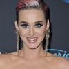 Katy Perry superou depressão no ano passado após lançamento do álbum 'Witness': 'Eu tive crises de depressão no ano passado porque, sem querer, botei muita expectativa na reação do público e o público não reagiu da maneira que eu esperava'