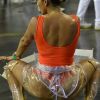 Lívia Andrade dançou até o chão no ensaio técnico de carnaval da Império de Casa Verde, na noite desta sexta-feira, 15 de fevereiro de 2019