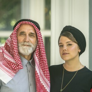 Alice Wegmann será filha mimada do sheik árabe, Aziz Abdallahn (Herson Capri) na próxima novela das seis, "Órfãos da Terra".