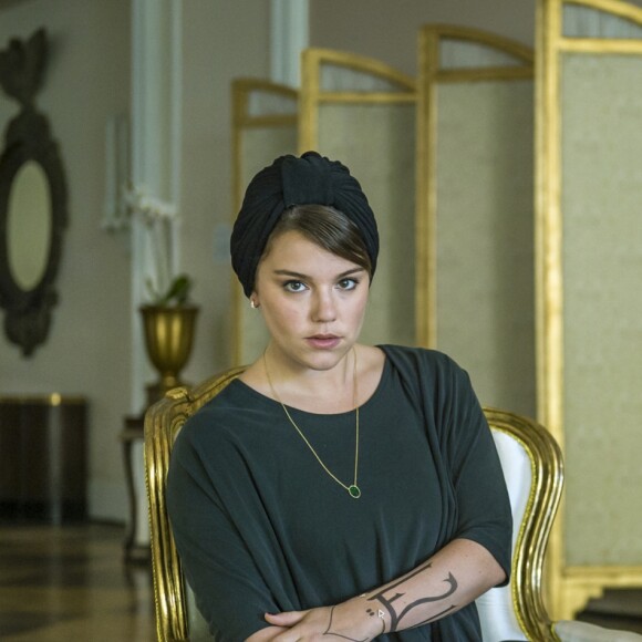 Dalila (Alice Wegmann) terá um estilo proprio que misturará o Oriente Médio com o Ocidente na próxima novela das seis, "Órfãos da Terra".