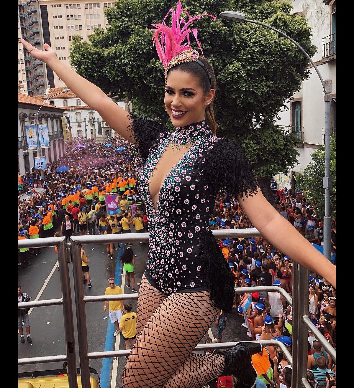 Foto: Vivian Amorim apostou em fantasia de colombina - Purepeople