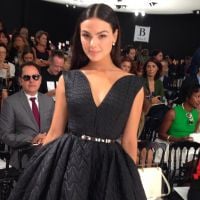 Isis Valverde assiste ao desfile da Dior na 1ª fila na Semana de Moda de Paris