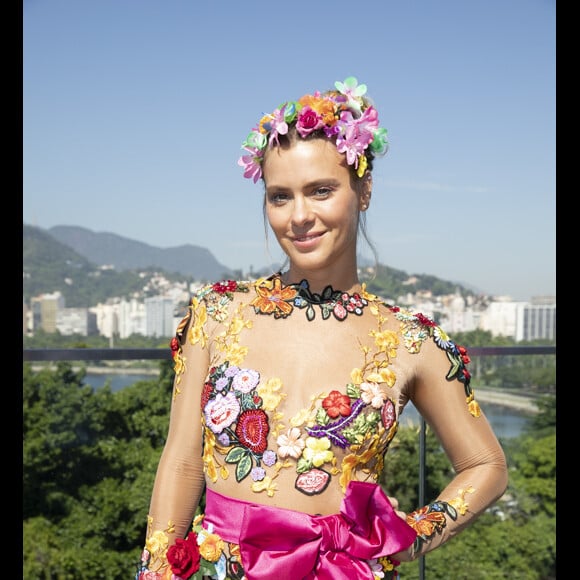 Carolina Dieckmann não ficou de fora da folia promovida pela cantora no Bloco da Preta, realizado no Centro do Rio de Janeiro, na manhã deste domingo, 24 de fevereiro de 2019