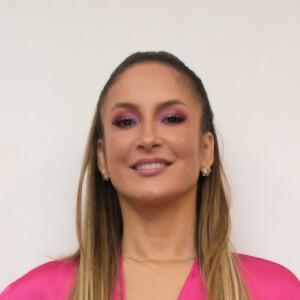 Claudia Leitte brincou ao legendar a foto com os filhos: 'Preparação para o Carnaval 2019!'