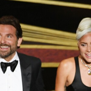 Lady Gaga afasta rumor de romance com Bradley Cooper: 'É abismal'