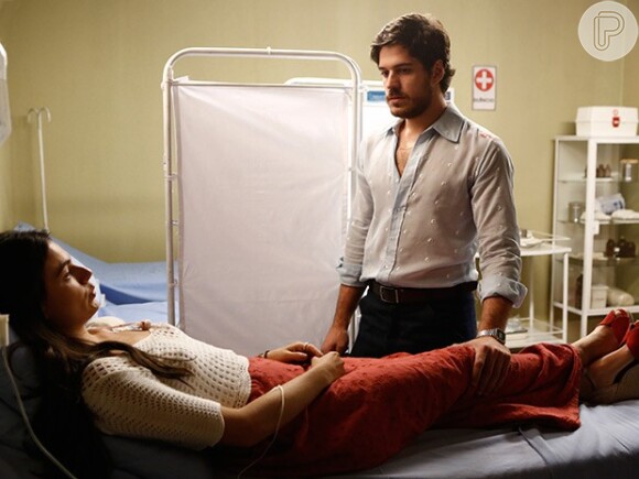 Rafael (Marco Pigossi) tenta fazer as pazes com Sandra (Isis Valverde), em 'Boogie Oogie'