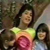 O grupo se tornou onipresente na TV brasileira. Na foto, Ray Reyes aparece no programa infantil, 'Balão Mágico', exibido pela TV Globo, ao lado de Symoni e Luciana