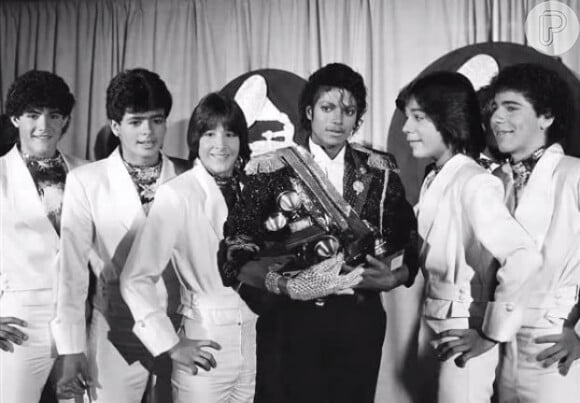 A 'menudomania' tomou conta da América Latina. Em 1984, o grupo chegou a entregar em cerimônia no Shrine Auditorium, em Los Angeles, o Grammy de melhor álbum a Michael Jackson por 'Thriller'
