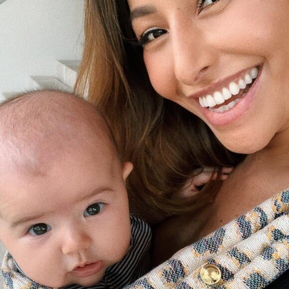 Sabrina Sato relatou ter chorado antes de desfilar pela Vila Isabel. 'Estou muito mais forte, mais confiante do que antes'