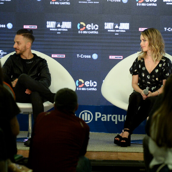 Sandy falou sobre o reencontro nos palcos com o irmão, Junior: 'A nossa ideia é celebrar a história, não começar outra. Aqui é uma celebração mesmo'