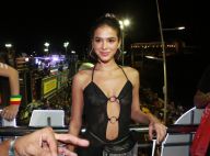 Que ousada! Biquíni de miçanga de Bruna Marquezine é vendido em sex shop