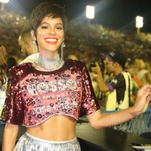 Bruna Marquezine curtiu mesmo camarote que Anitta e Neymar no Carnaval