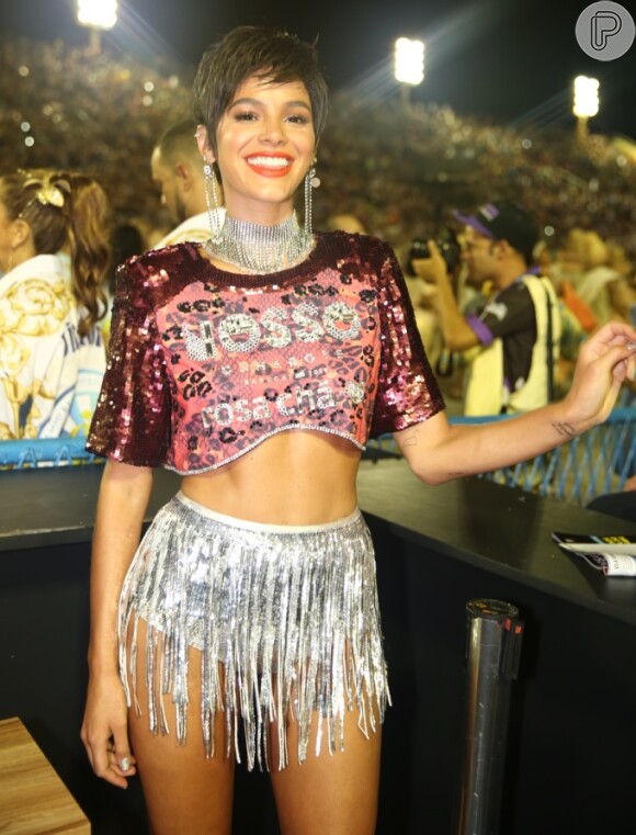 Bruna Marquezine curtiu mesmo camarote que Anitta e Neymar no Carnaval