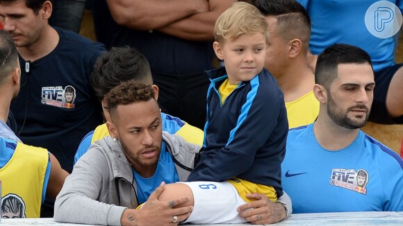 Neymar ganha homenagem do filho, Davi Lucca